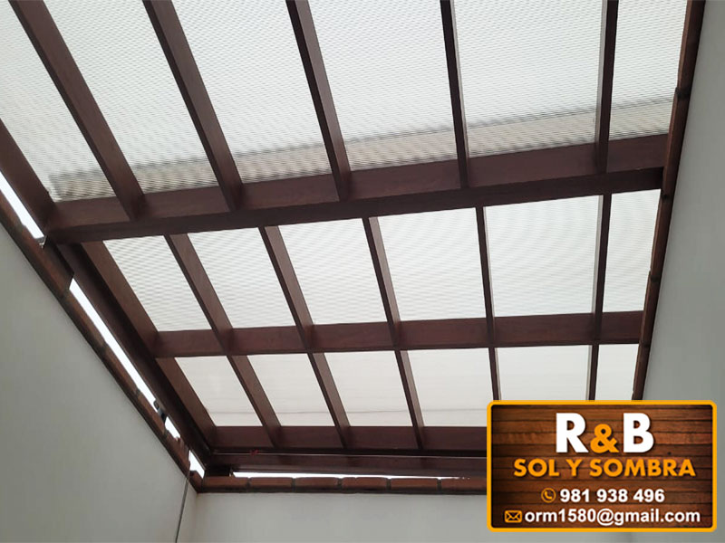 fabricación e instalación de escaleras de madera, techos de madera, techos sol y sombra, techos colgantes