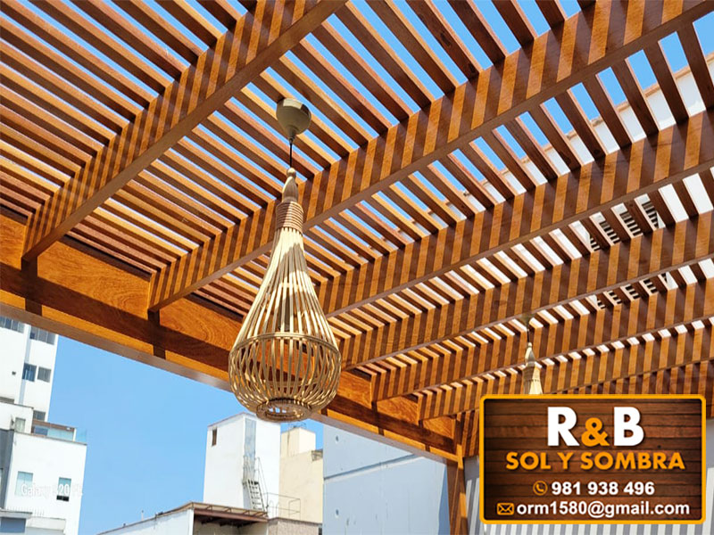 fabricación e instalación de escaleras de madera, techos de madera, techos sol y sombra, techos colgantes