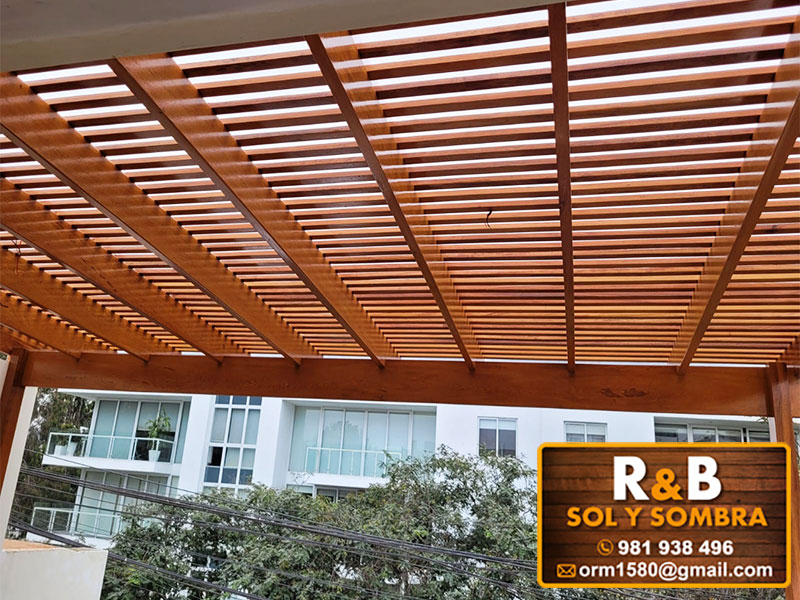 fabricación e instalación de escaleras de madera, techos de madera, techos sol y sombra, techos colgantes